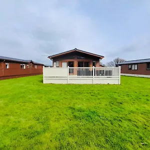 Ivy With Hot Tub , Malton United Kingdom